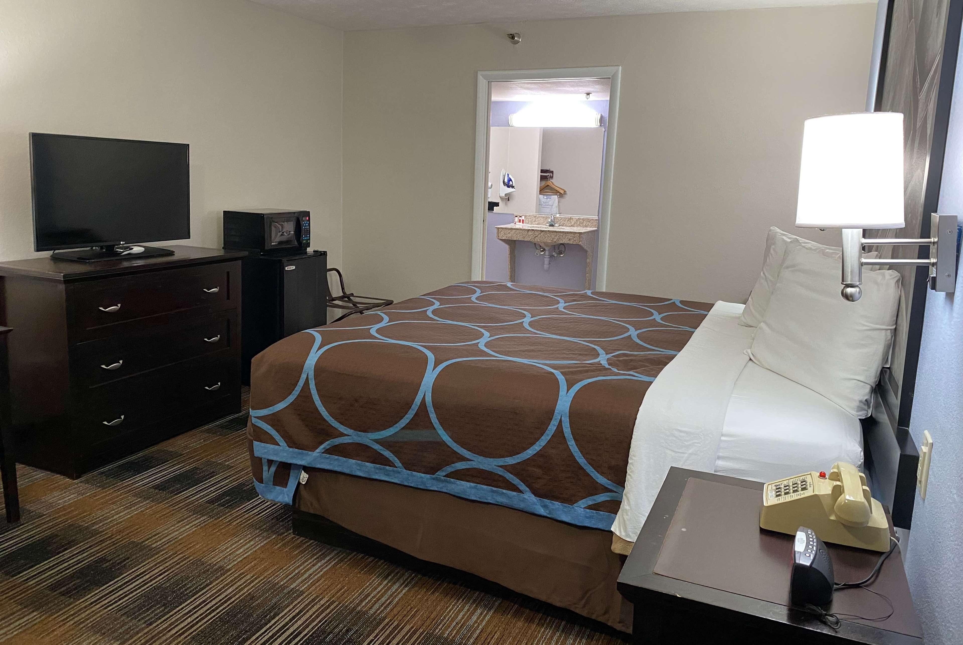Hotel Super 8 By Wyndham Covington Exteriér fotografie