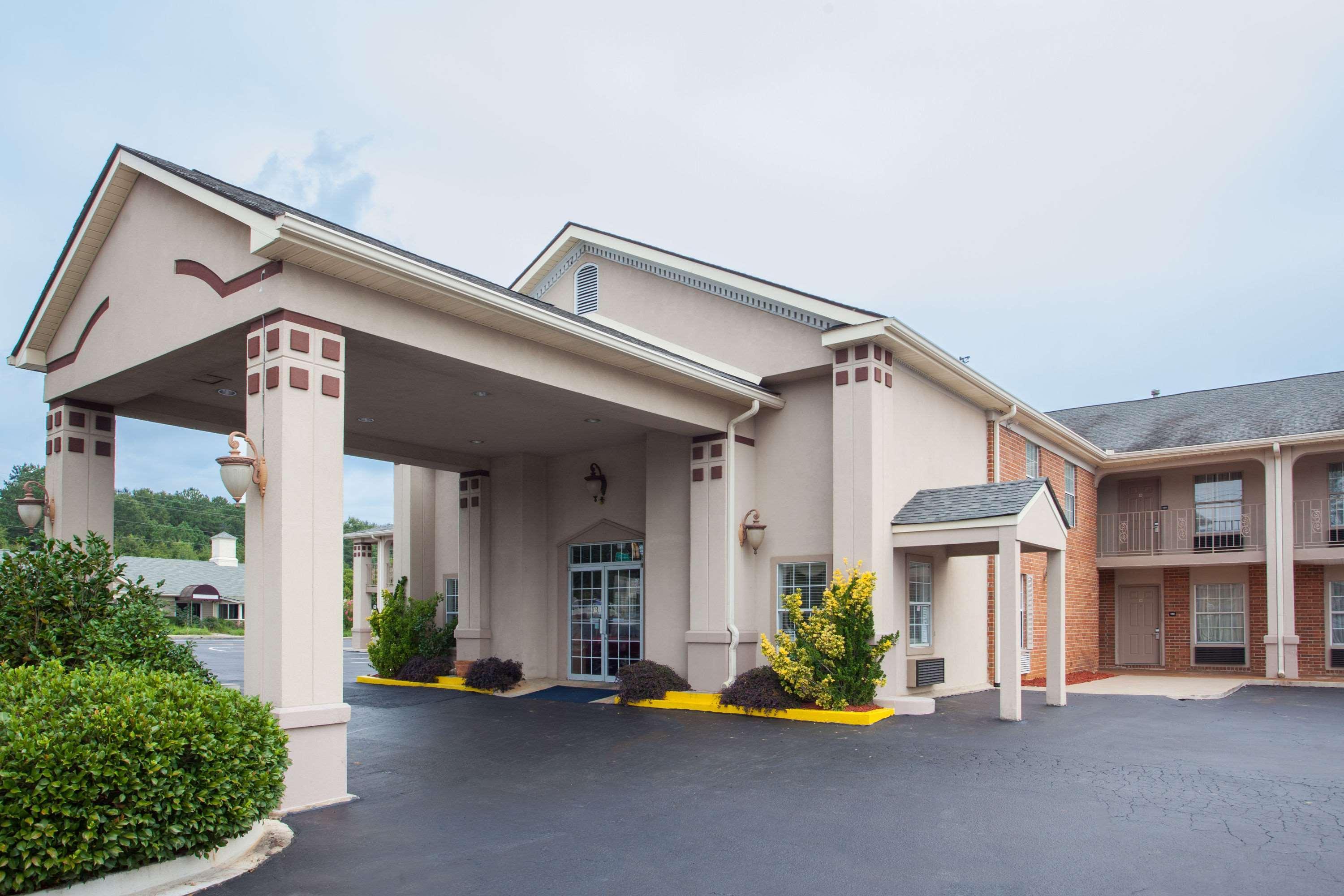 Hotel Super 8 By Wyndham Covington Exteriér fotografie